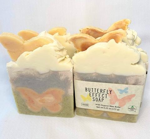 This high top Butterfly Effects soap features Lavender Essential Oil and natural colors like nettle and indigo to create the butterfly landscape.